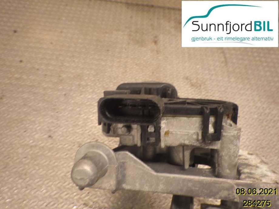 Viskermotor frontrute til Ford C-Max 2003-2007 (Type I, Fase 1)  (FORD||0 390 241 724|3M51 17508 AA)