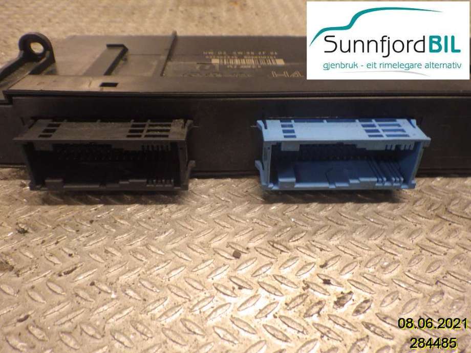 Styreenhet comfort (BCM) til BMW 3-Serie 2005-2011 (E90/E91/E92/E93) (E90/E91/E92/E93) (BMW|61 35 9176886 01|)