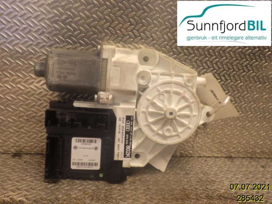 Ruteheis høyre til Audi A3 2003-2008 (Type II, Fase 1)  (AUDI|8P0959802K|)