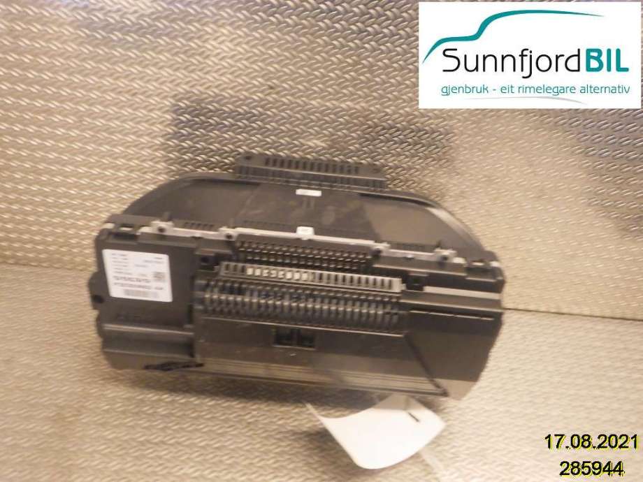 Instrumentpanel til Volvo V90 / V90 CC / S90 2016-->>  (P32320603AA|)