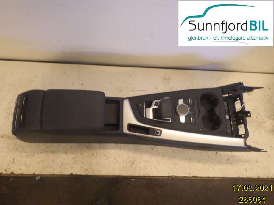 Innredning, Konsoll til Audi A4, Allroad 2016-->> (Type II) (B9) (B9) (AUDI|)