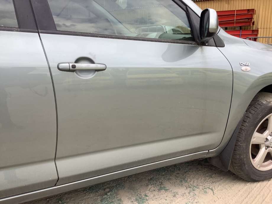 Dør høyre foran til Toyota RAV4 2006-2009 (Type III, Fase 1)  (TOYOTA|)