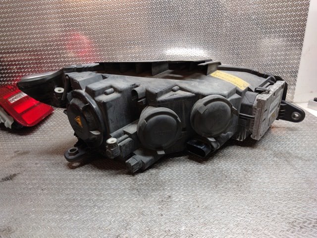 Frontlykt venstre halogen til VW CC 2008-2012 (PASSAT CC) (PASSAT CC) (VOLKSWAGEN|3C8 941 753 C||3C8 941 751 C)