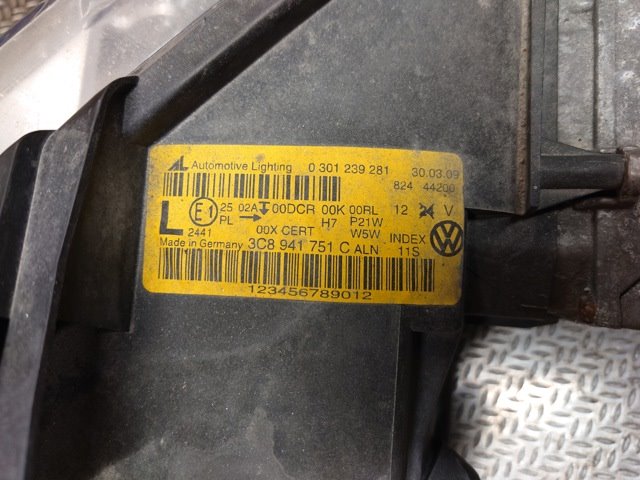 Frontlykt venstre halogen til VW CC 2008-2012 (PASSAT CC) (PASSAT CC) (VOLKSWAGEN|3C8 941 753 C||3C8 941 751 C)