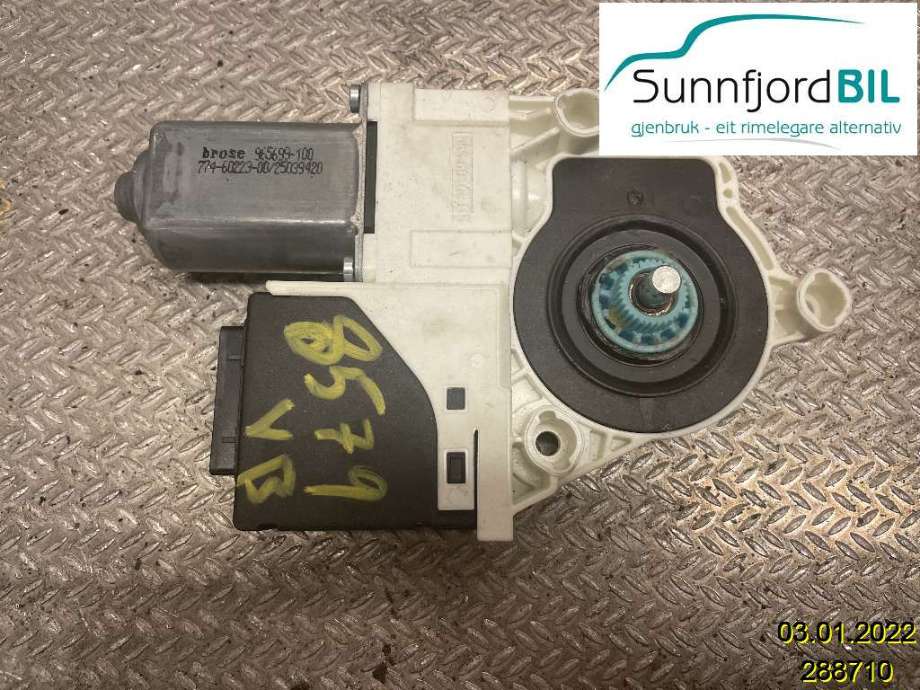 Ruteheis venstre til VW CC 2008-2012 (PASSAT CC) (PASSAT CC) (VOLKSWAGEN|3C8839461K|)