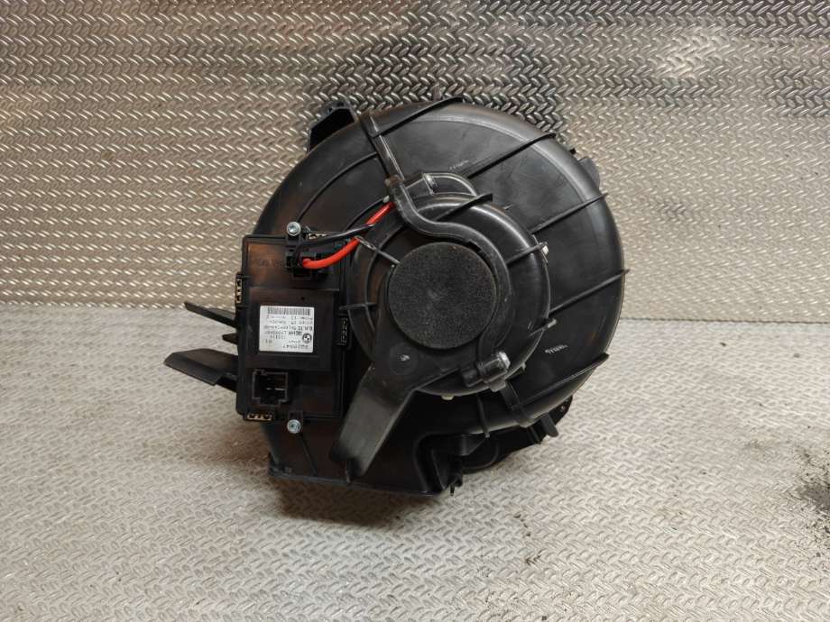 Varmeapparat motor til BMW 5-Serie, 2010-2017 (F10/F11) (F10/F11) (BMW|64 11 9 242 607)