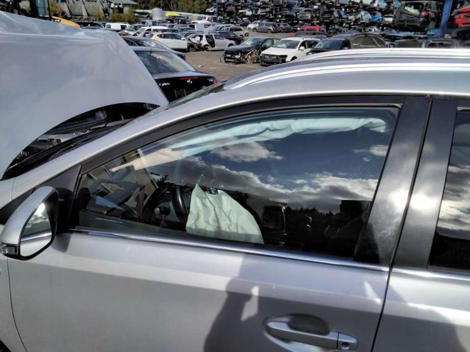 Siderute venstre foran til Toyota Auris, 2013-2015 (Type II, Fase 1)  (TOYOTA|)