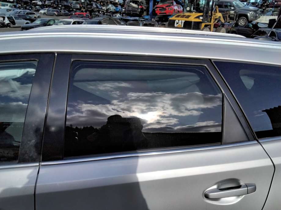 Siderute venstre bak til Toyota Auris, 2013-2015 (Type II, Fase 1)  (TOYOTA|)