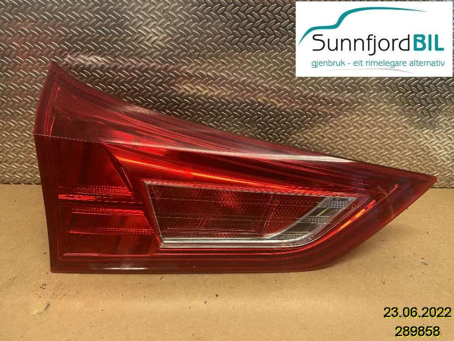 Baklykt venstre indre til Toyota Auris 2013-2015 (Type II, Fase 1)  (TOYOTA|8159102450|)