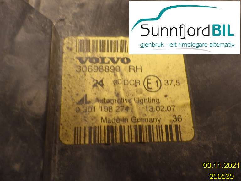 Frontlykt høyre xenon til Volvo V50 2004-2007 (Fase 1) (VOLVO|30698890|)