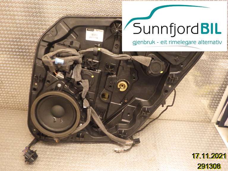 Ruteheis til Volvo V40, 2012-2019  (VOLVO|31276218)