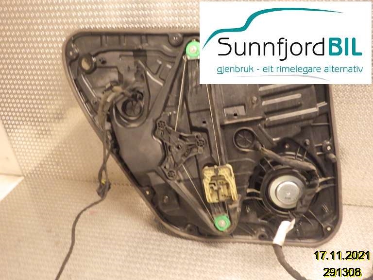 Ruteheis til Volvo V40 2012-2019 (VOLVO|31276218|)
