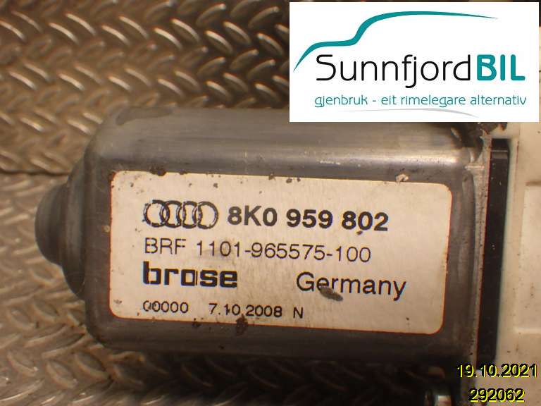 Ruteheis høyre til Audi A4 2007-2014 (Type IV) (B8) (B8) (AUDI|8K0959802|)