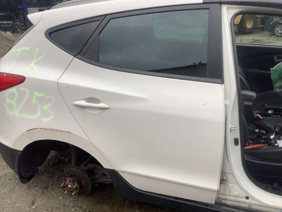 Dør høyre bak til Hyundai Ix35, 2010-2015  (HYUNDAI|770042Y000)