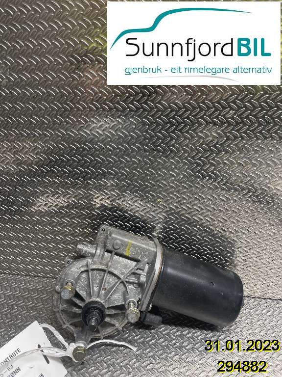 Viskermotor frontrute til BMW 5-Serie 1996-2003 (E39) (E39) (BMW|8360603|)