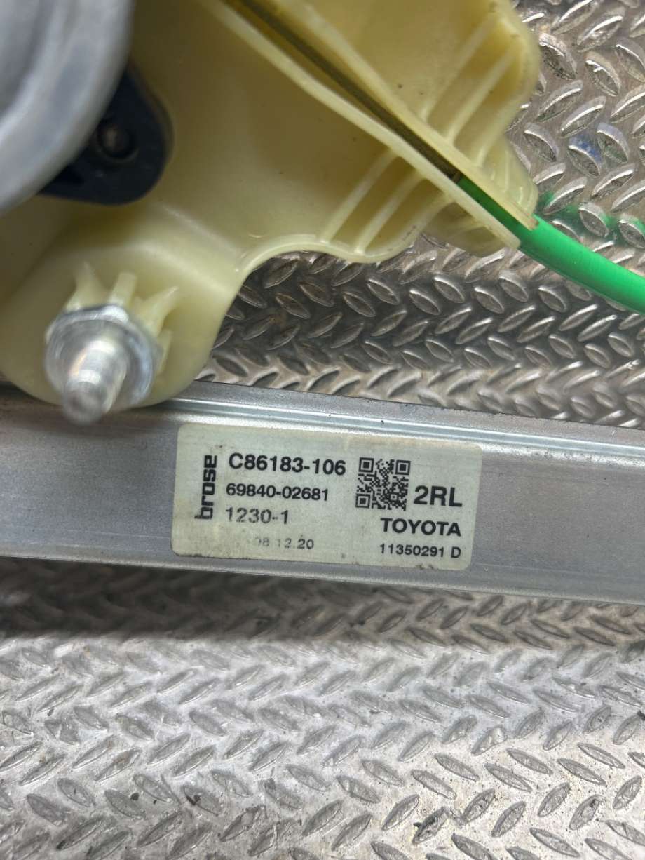 Ruteheis til Toyota Corolla 2019-->>  (TOYOTA|6984002681|C86183106|69840-02681)