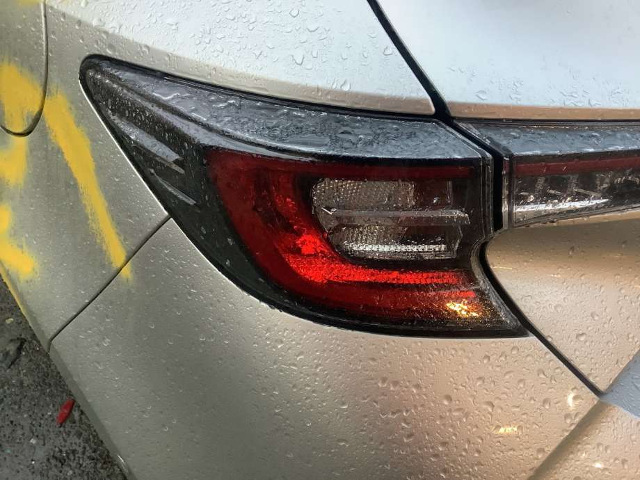 Baklykt venstre til Toyota Corolla, 2019-->>  (TOYOTA|8156102C40)