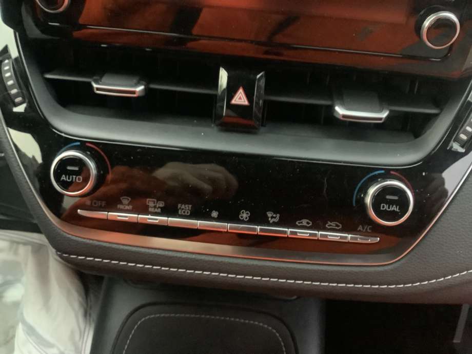 Varmeapparat betjening til Toyota Corolla, 2019-->>  (TOYOTA|)