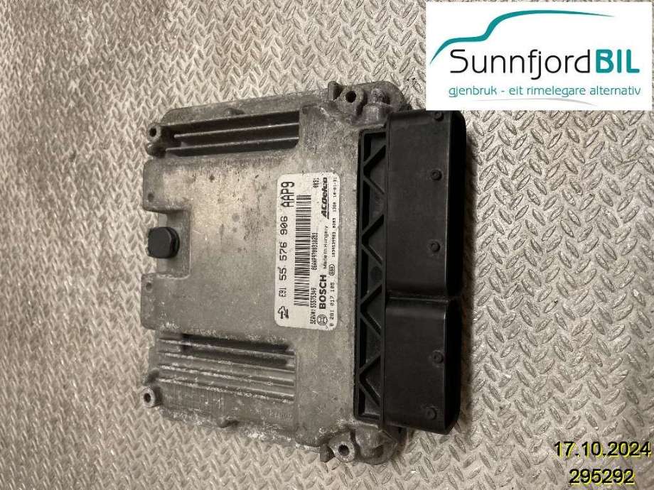 Styreenhet motor til Opel Insignia A 2009-2014 (OPEL||55576906|0281017105)