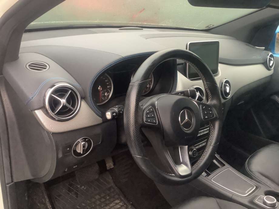 Dashbord til Mercedes B-Klasse, 2011-2018 (W246) (W246) (MERCEDES|)