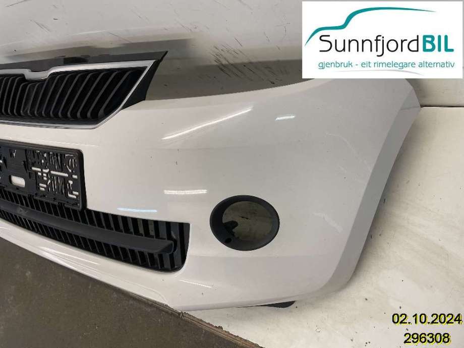 Støtfanger foran til Škoda Citigo 2012-2019 (SKODA|1ST 807 221 A|1ST 807 221 G|)