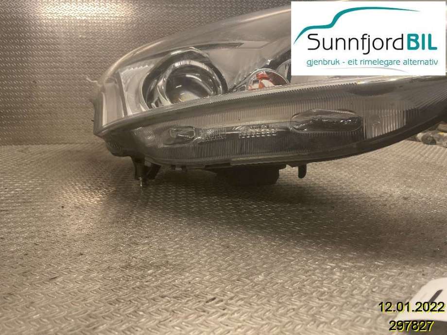 Frontlykt høyre halogen til Ford B-Max 2012-2017  (FORD|AV11-13W029-CG|)