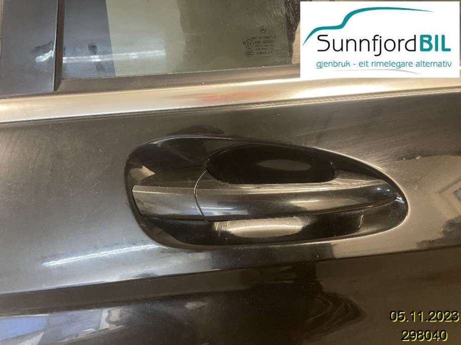 Dørhåndtak utv høyre bak til Mercedes GLK 2008-2015 (X204) (X204) (MERCEDES|A2047602434|A2047601234|A2047600270)