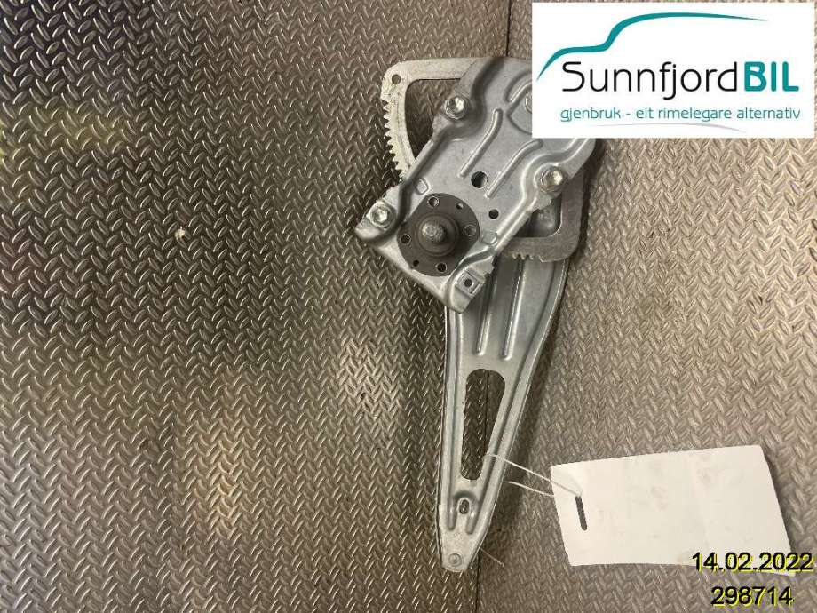 Ruteheis til Toyota Yaris 2006-2009 (Type II, Fase 1)  (TOYOTA|)