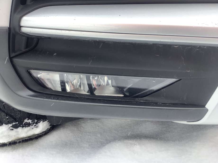 Tåkelykt høyre foran til Volvo V90 / V90 CC / S90, 2016-->>  (VOLVO|32337365)