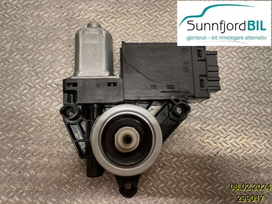 Ruteheis venstre bak til Volvo V90 / V90 CC / S90, 2016-->>  (VOLVO|31453359)