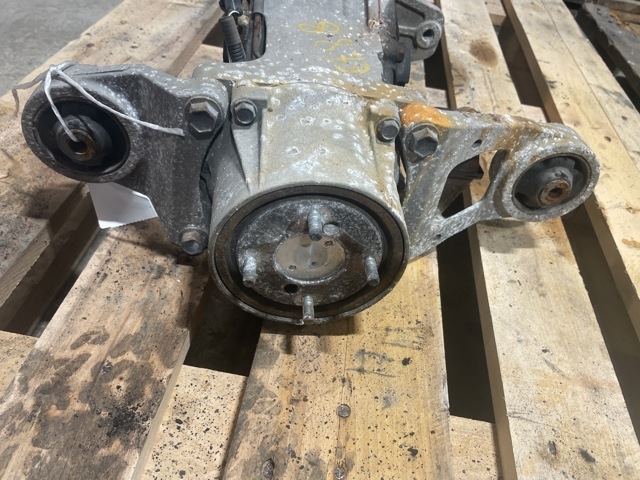 Kardang klokke bak til Toyota RAV4 2006-2009 (Type III, Fase 1)  (TOYOTA|4111042040|)