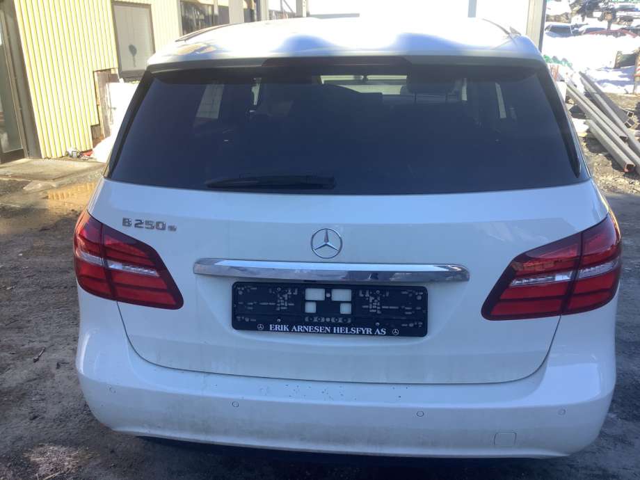 Bakluke combi til Mercedes B-Klasse, 2011-2018 (W246) (W246) (MERCEDES|A2467400101)