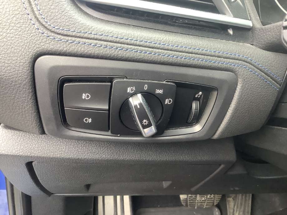 Bryter lys til BMW 2-Serie, 2014-2021 (F22/F23) (F22/F23) (BMW|9390202)