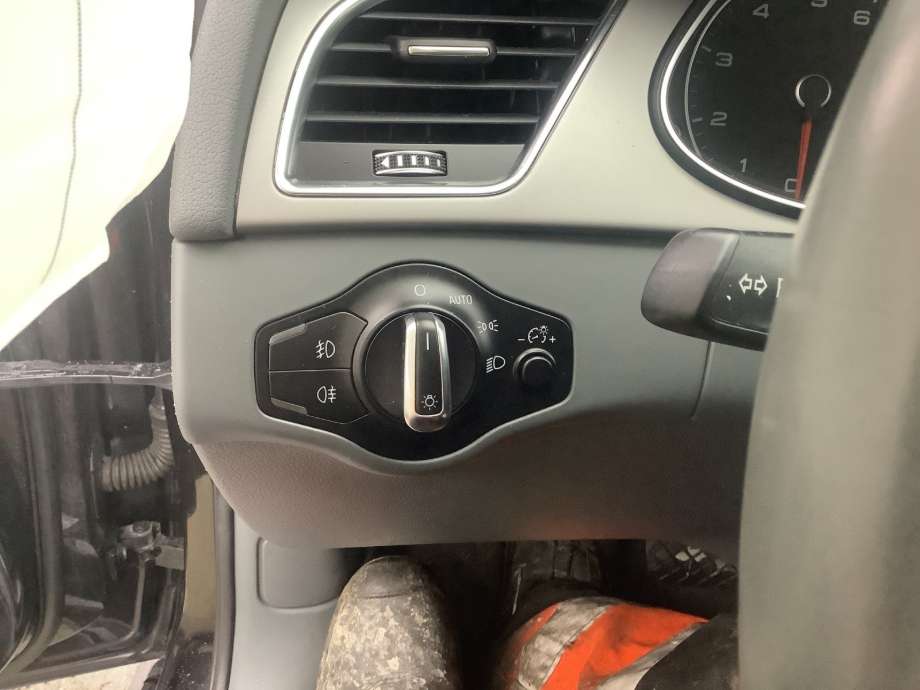 Bryter lys til Audi A4, 2007-2014 (Type IV) (B8) (B8) (AUDI|)