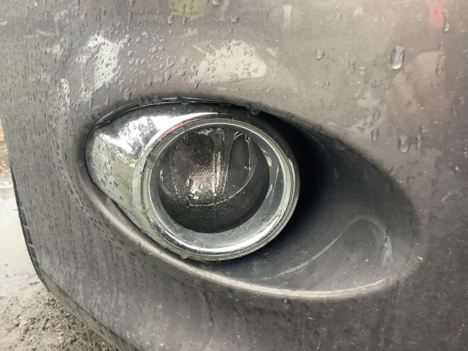 Tåkelykt høyre foran til Ford Focus, 2011-2014 (Type III, Fase 1)  (FORD|2N11-15201-AB)