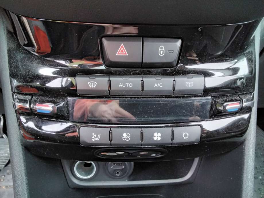 Varmeapparat betjening til Peugeot 208, 2012-2019 (Type I)  (PEUGEOT|)
