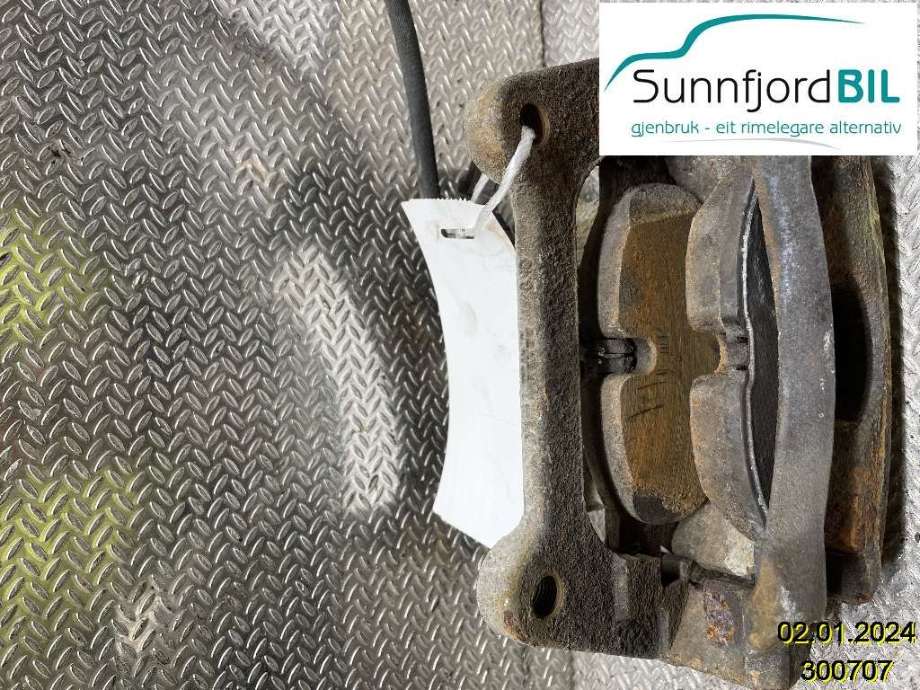 Bremsecaliper høyre foran til Audi A3, 2016-2020 (Type III, Fase 2)  (AUDI|8V0615124D)