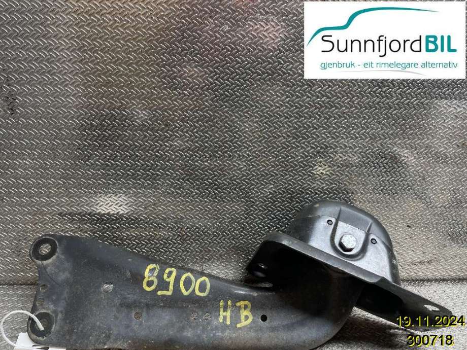 Bærebru høyre bak til Audi A3, 2016-2020 (Type III, Fase 2)  (AUDI|5Q0505224D)