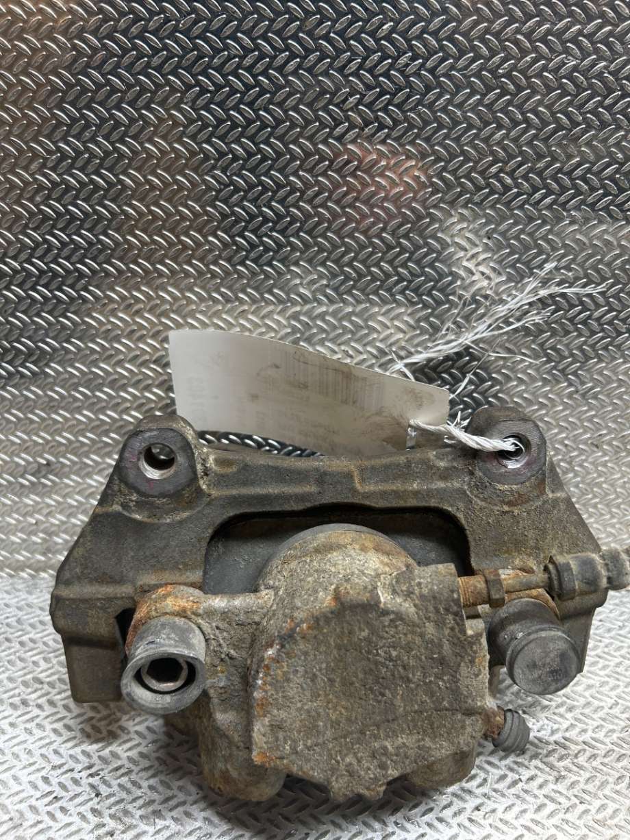 Bremsecaliper venstre foran til Volvo V90 / V90 CC / S90 2016-->>  (VOLVO|36010244||31471663)