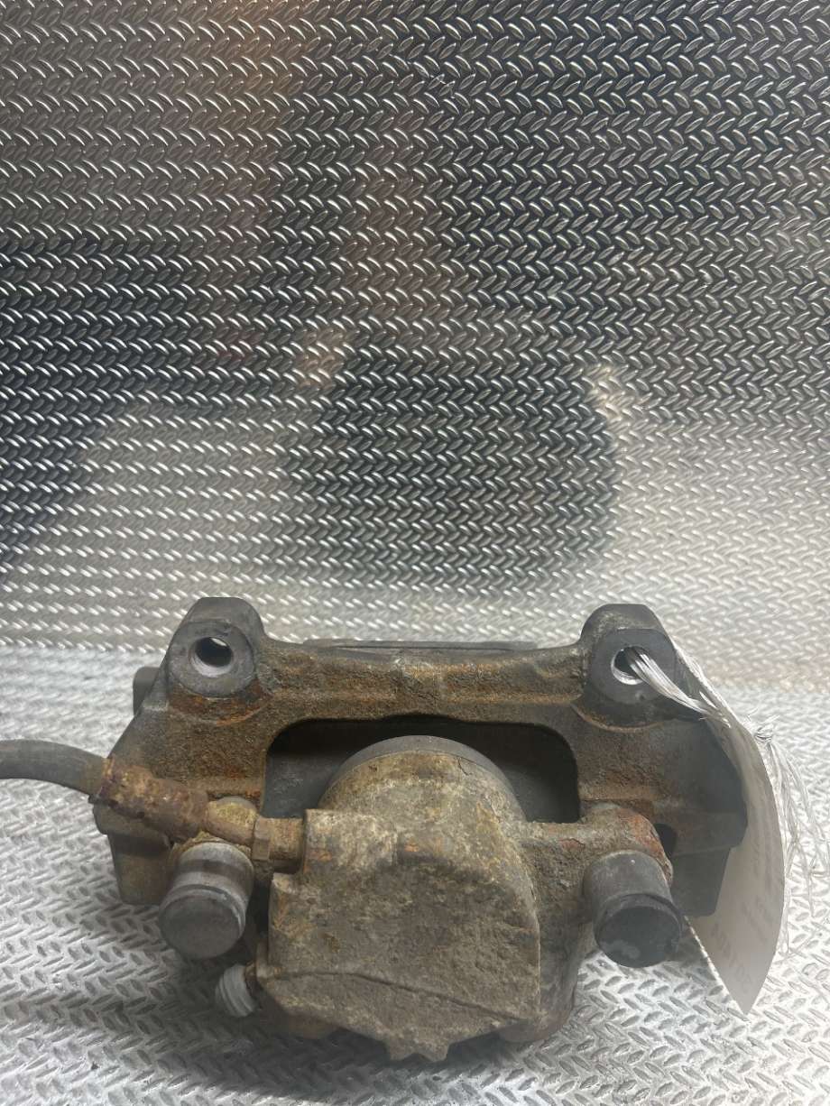 Bremsecaliper høyre foran til Volvo V90 / V90 CC / S90 2016-->>  (VOLVO|36010245||31471664)