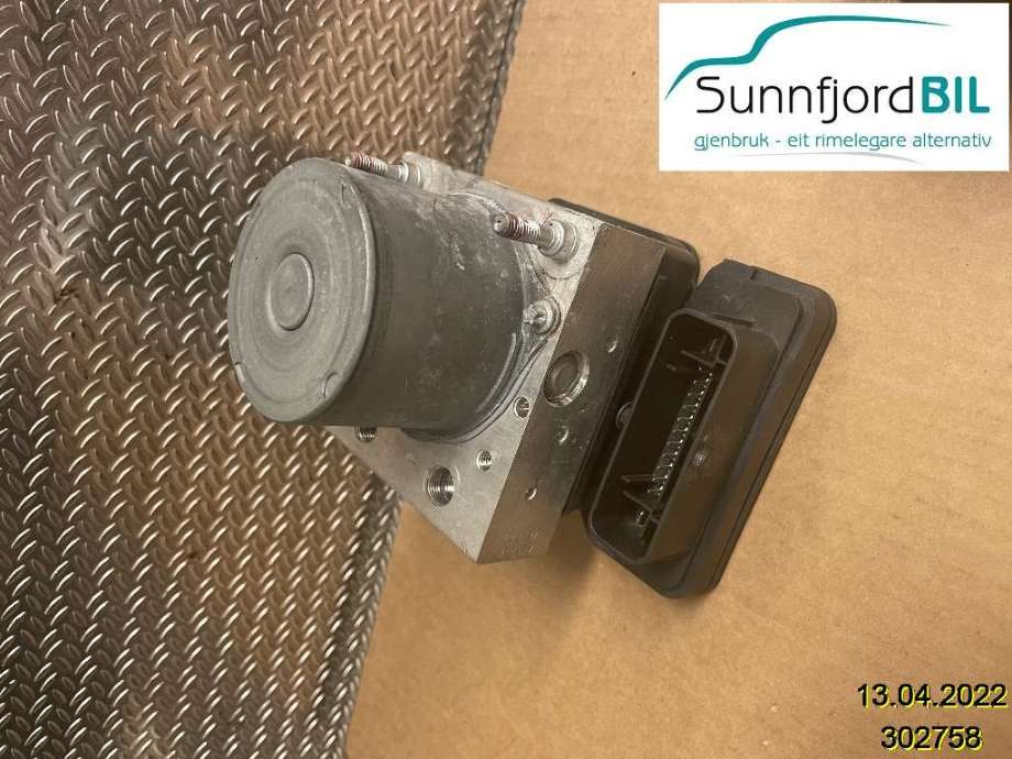 ABS sentral til Toyota Avensis, 2009-2015 (Type III, Fase 1)  (TOYOTA|)