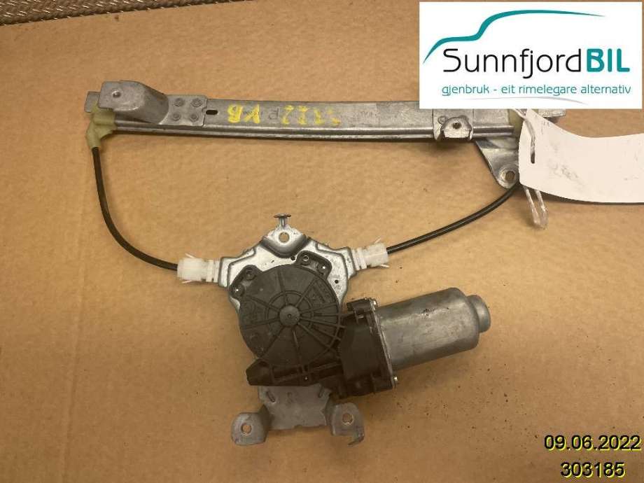 Ruteheis venstre til Nissan Qashqai 2007-2010 (Type I, Fase 1) (NISSAN|402191A|)