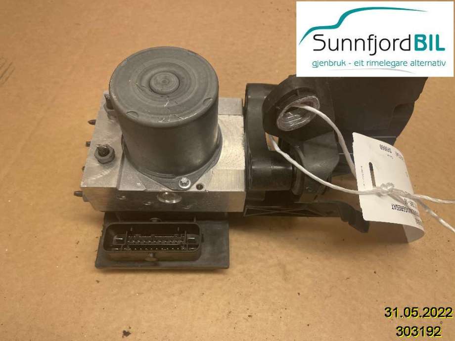 ABS sentral til Mercedes E-Klasse 2009-2013 (Fase 1) (W212) (W212) (MERCEDES|A2124315512|)