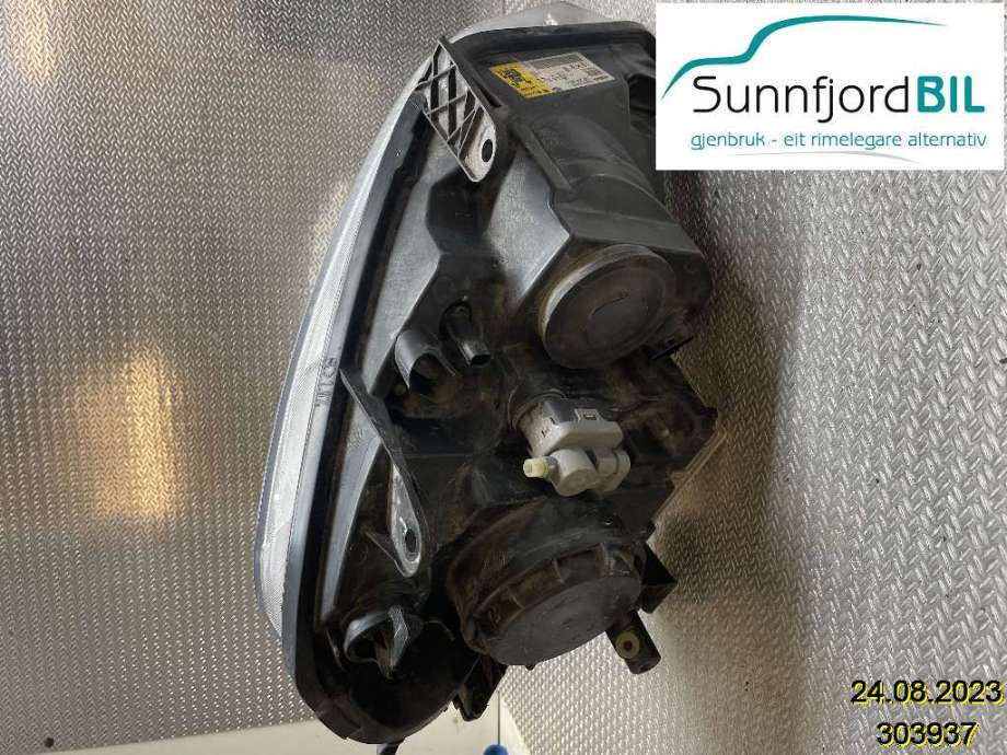 Frontlykt venstre xenon til Nissan Qashqai 2007-2010 (Type I, Fase 1)  (NISSAN|26060JD91A|1EF23804211|26060JD91B)