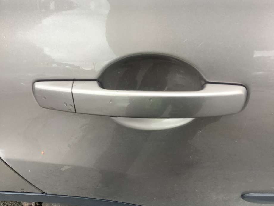 Dørhåndtak utv høyre bak til Nissan Qashqai, 2007-2010 (Type I, Fase 1)  (NISSAN|80610EB30B)
