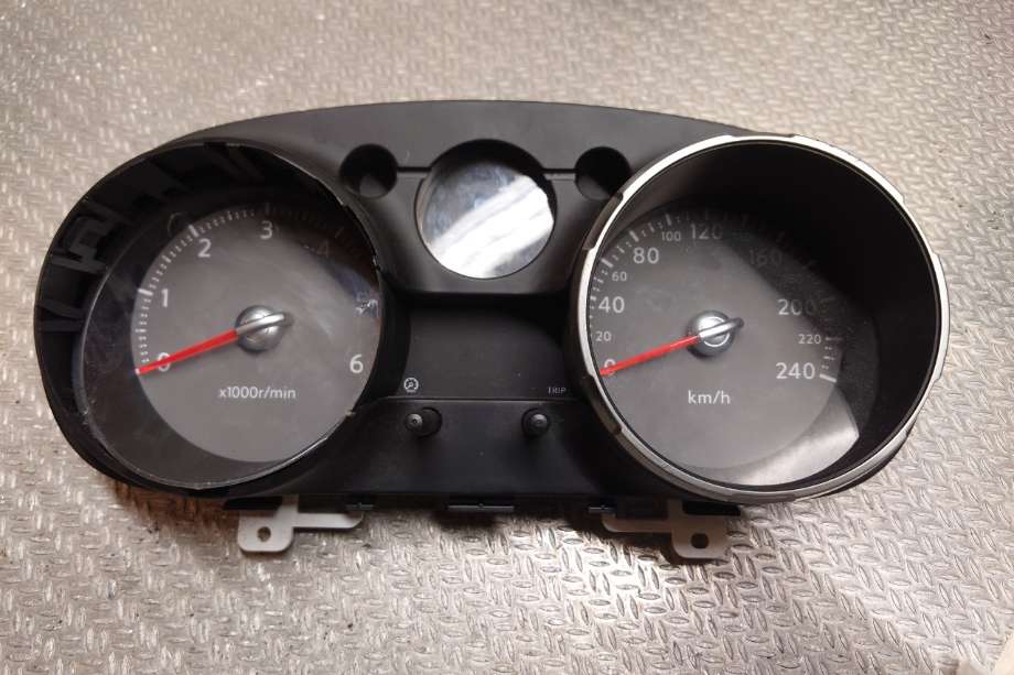 Instrumentpanel til Nissan Qashqai 2007-2010 (Type I, Fase 1)  (NISSAN|24810JD51A|)