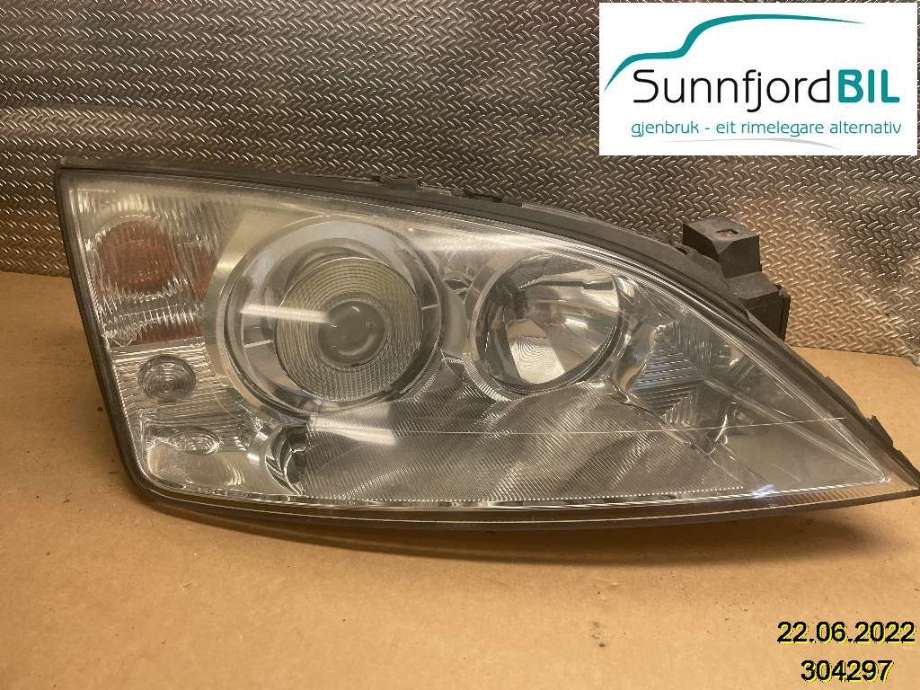 Frontlykt høyre xenon til Ford Mondeo 2001-2007 (Type III) (FORD|1S7113005CK|)