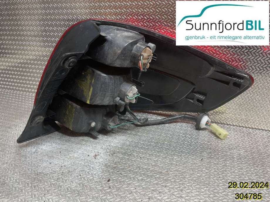 Baklykt venstre til Suzuki SX4 2009-2013 (Type I, Fase 2)  (SUZUKI|3567080JA0|)