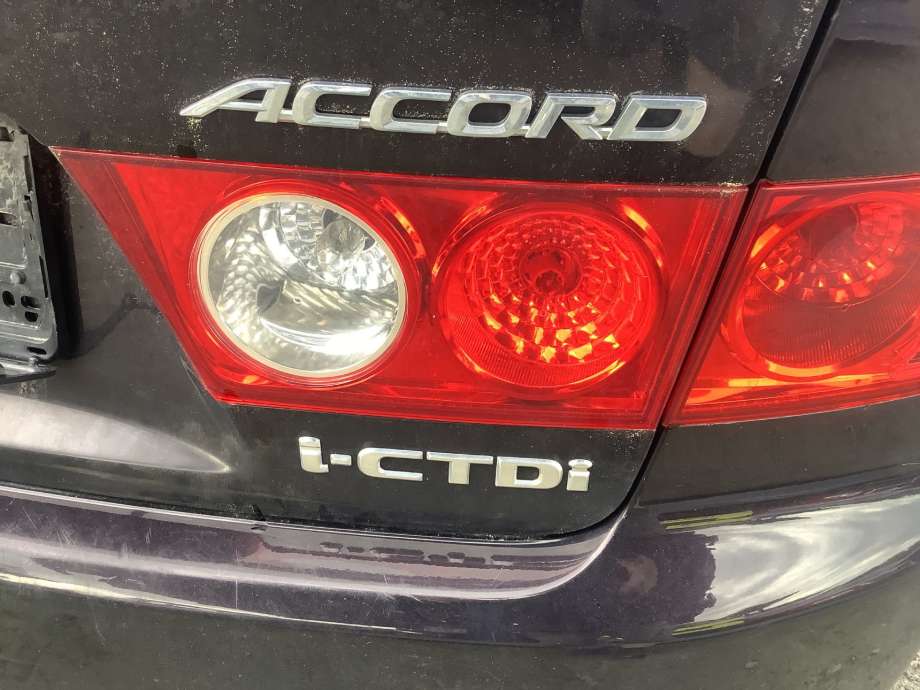 Baklykt høyre indre til Honda Accord, 2003-2008 (Type VII)  (HONDA|34151SEA901)