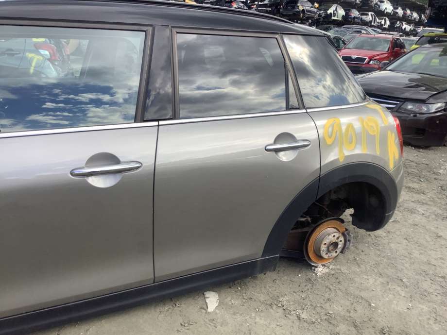 Dør venstre bak til Mini One/Cooper, 2014-->> (F54-57) (F54-57) (MINI|)
